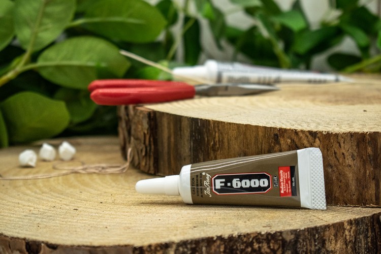 Κόλλα Χειροτεχνίας Λεπτή Μύτη 9ml GL1908-9