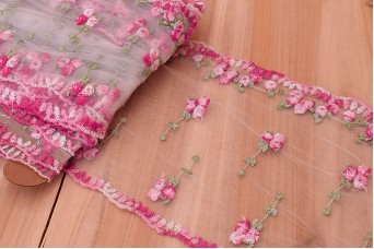 Δαντέλα Floral 16cm x 10yd LC8920