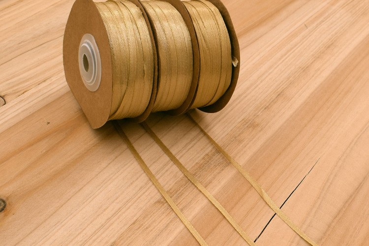 Κορδέλα Σατέν Χρυσή 3mm x 100yd R8745G Κορδέλα Σατέν Χρυσή 3mm x 100yd R8745G