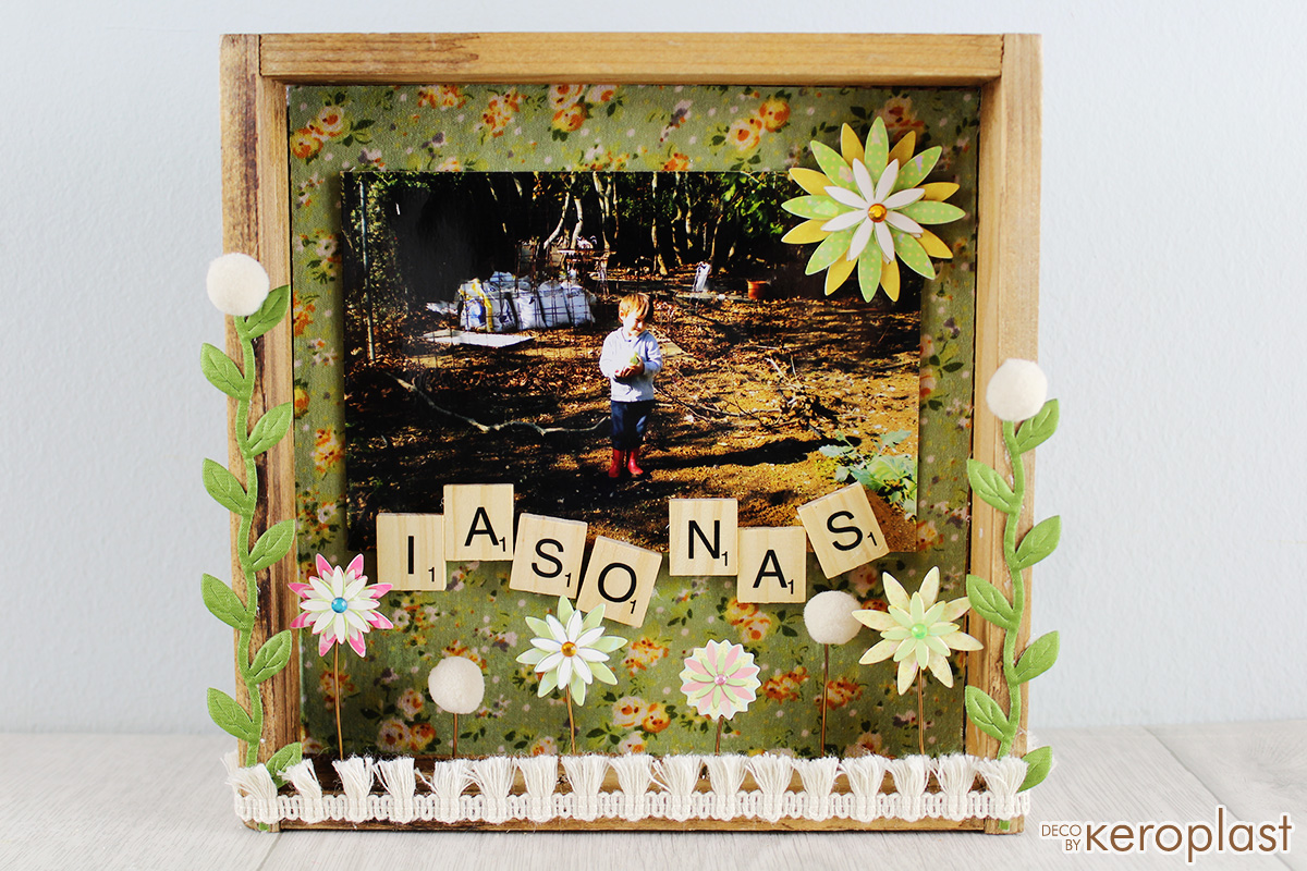Χειροποίητη Κορνίζα με scrapbooking Χειροποίητη Κορνίζα με scrapbooking